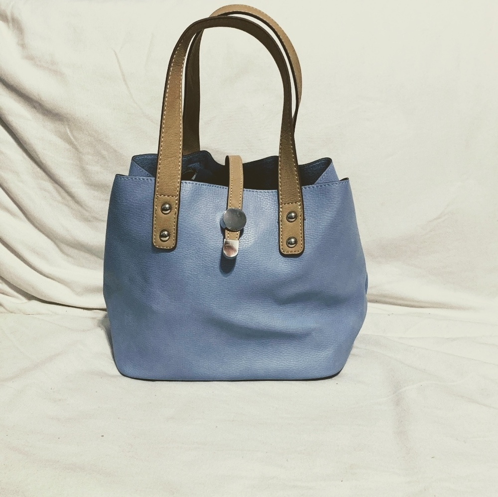 Charming Charlie purse